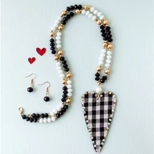 Buffalo Plaid Heart Necklace Set